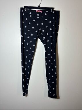Women’s Tipsy Elves Snowflake Leggings
